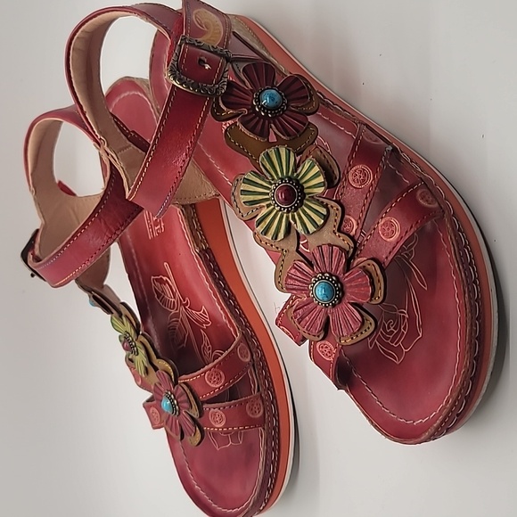 L'ARTISTE 🌺🌼 Goodie Sandal sz8.5 embellished leather handcrafted SPRING … - Picture 6 of 12